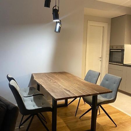 Apartman Vt Central Point Podgorica Bagian luar foto