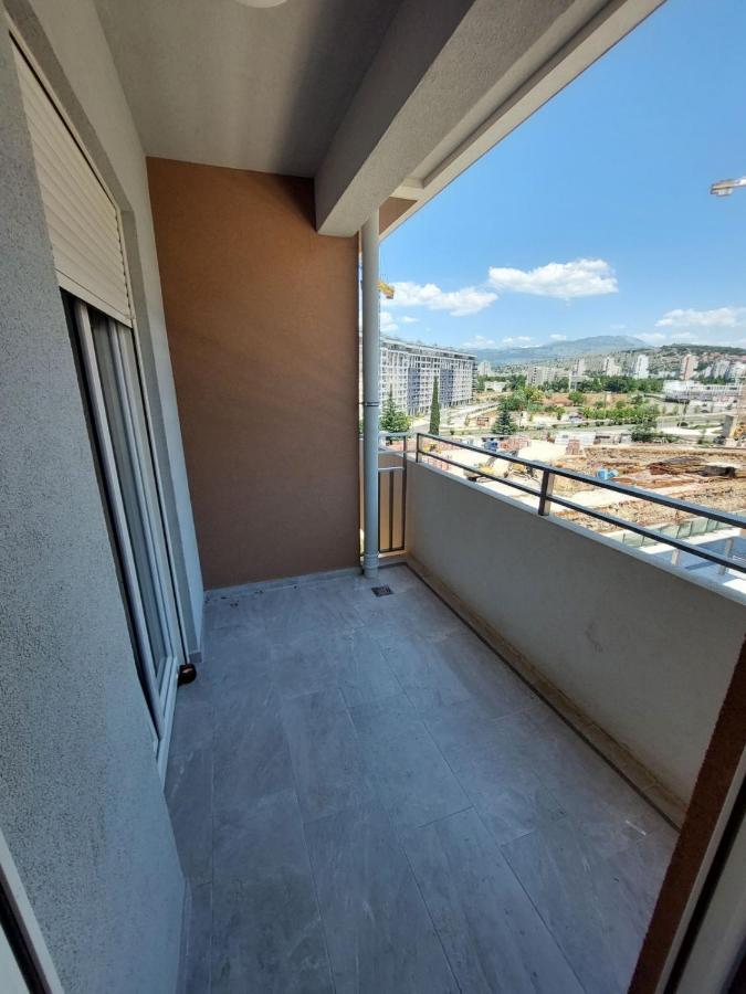 Apartman Vt Central Point Podgorica Bagian luar foto